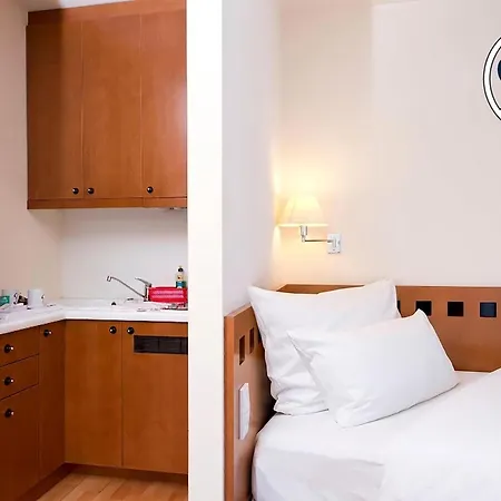 City Hotel Dresden Radebeul-3